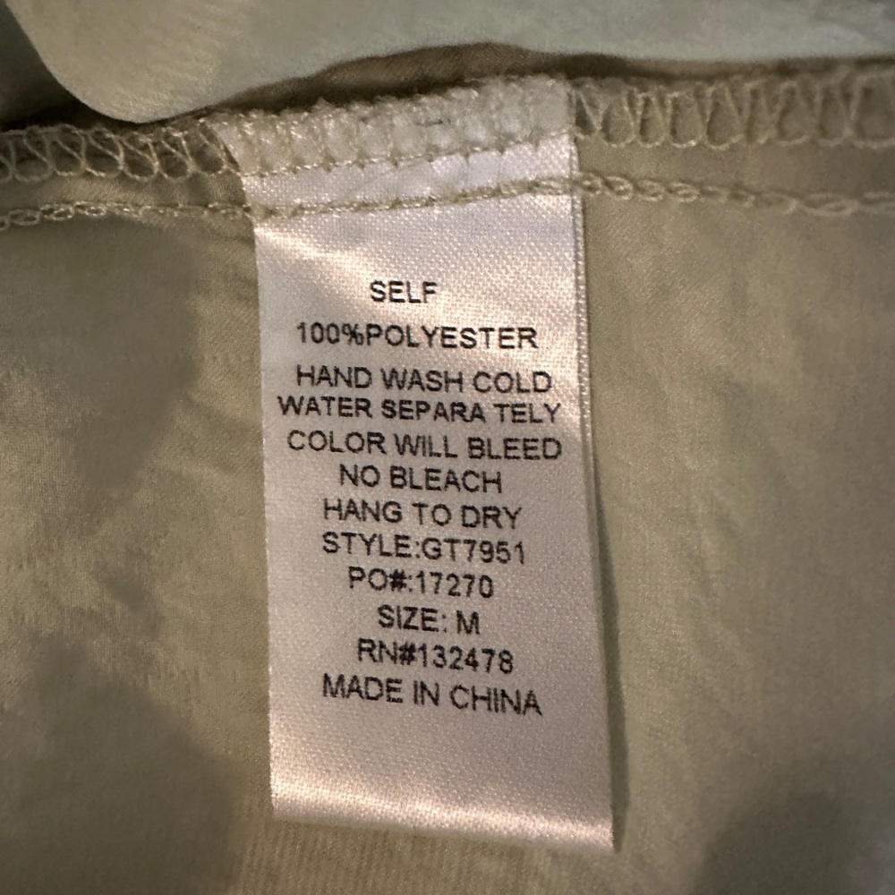 Glam Mint Green Blouse with V-Neck - Picture 4 of 4
